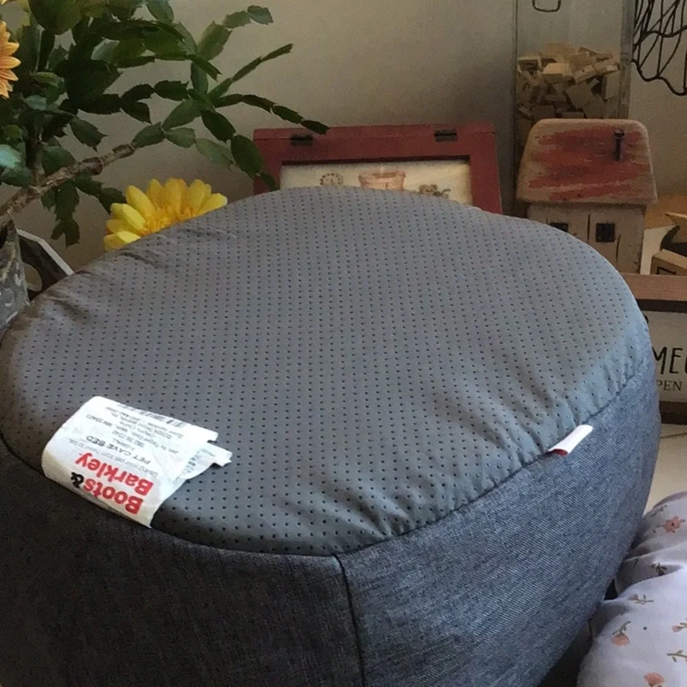 ‘Boots & Barkley’ Gray Pet Cave Bed